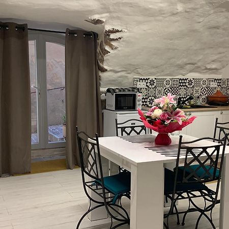 Apartament Dans Le Charme De La Pierre La Garde  Zewnętrze zdjęcie