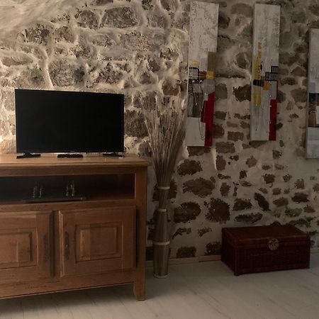 Apartament Dans Le Charme De La Pierre La Garde  Zewnętrze zdjęcie