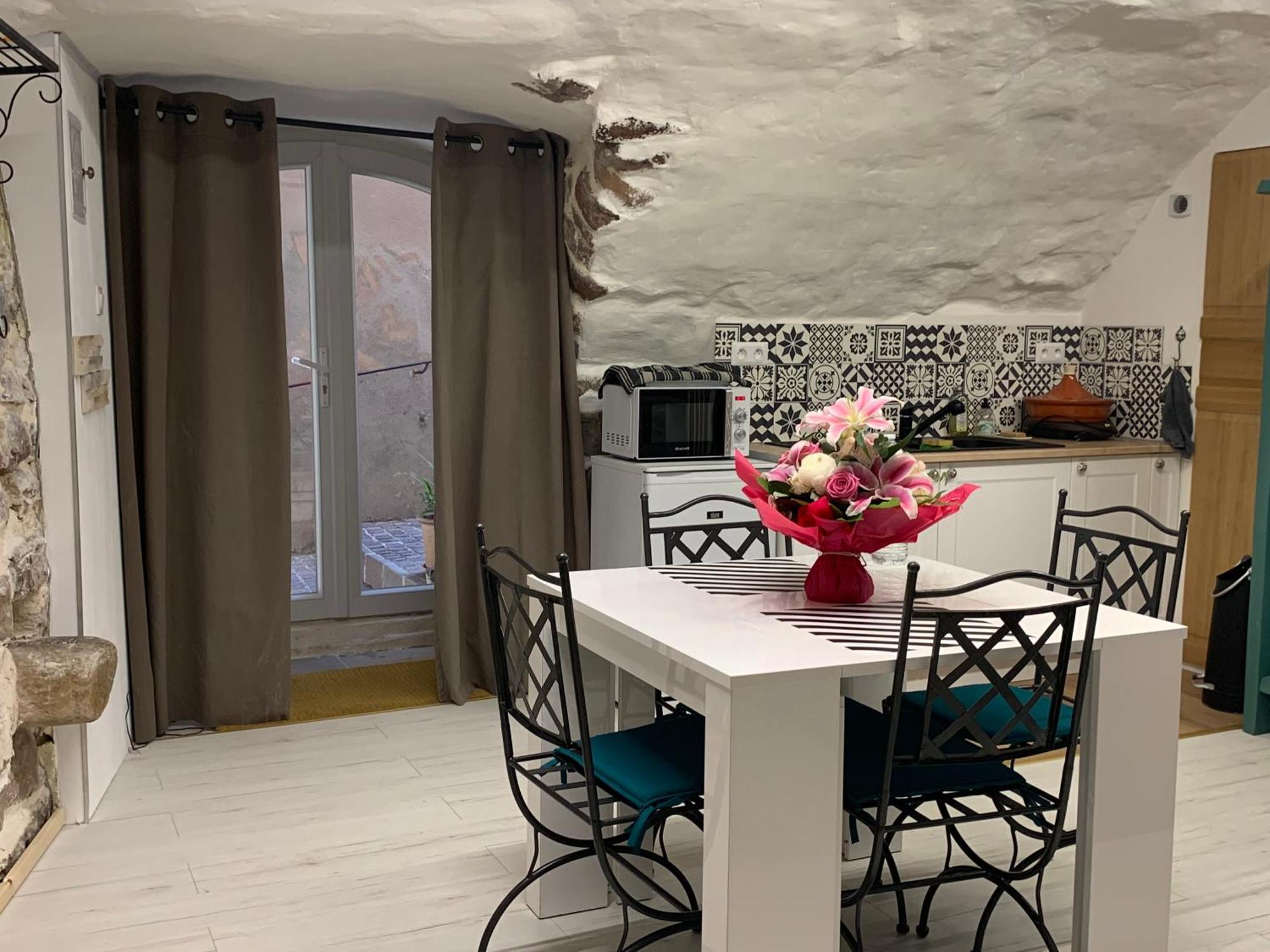Apartament Dans Le Charme De La Pierre La Garde  Zewnętrze zdjęcie